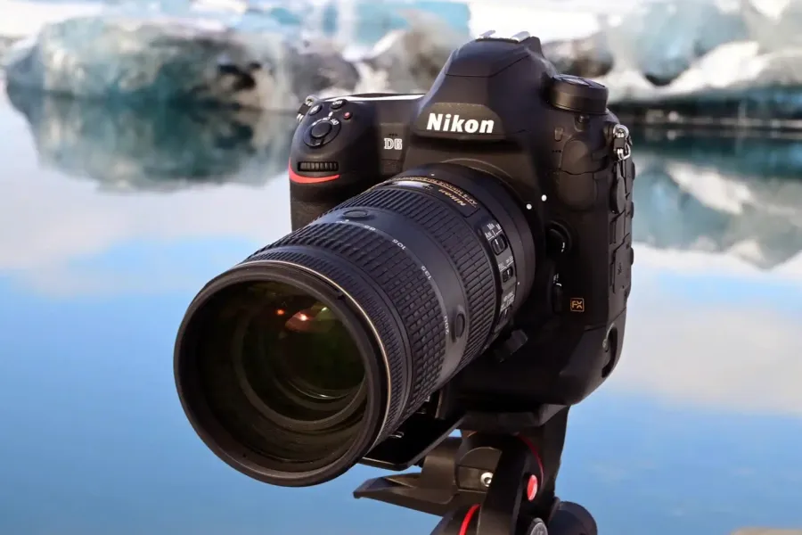 Nikon-D6-DSLR-photo-Mike-Topham-Iceland